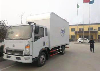 Van semi-trailer